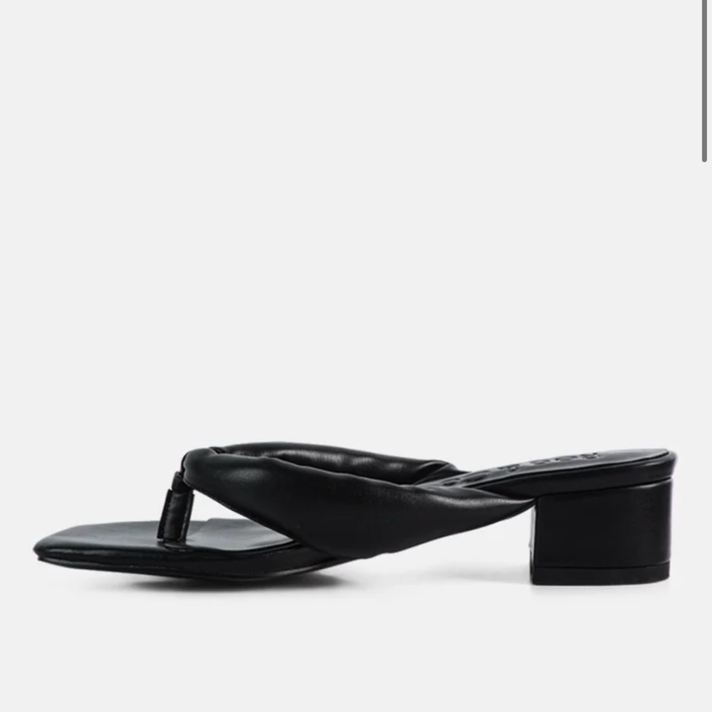 Chic Black Women's Sandals